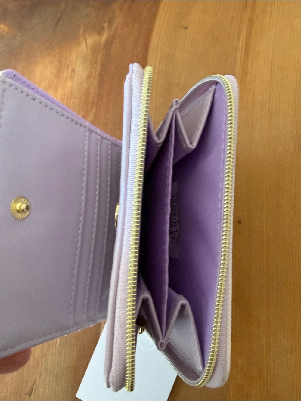Hello Kitty Wallet - Picture 6 of 6